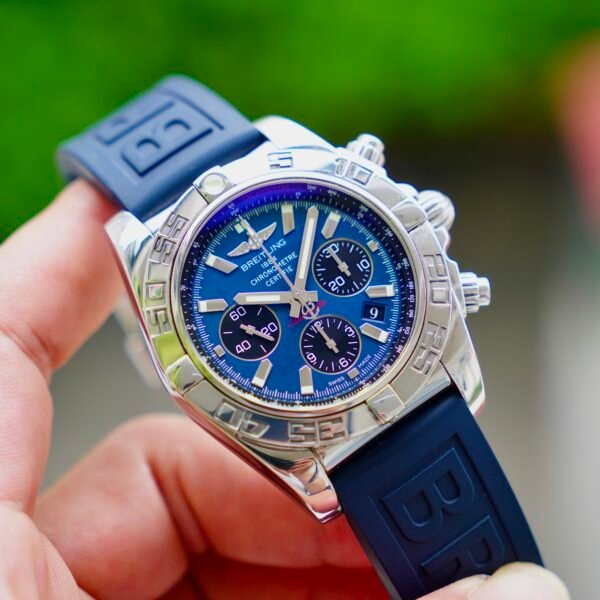 Đồng hồ Breitling Chronomat 44mm AB0110