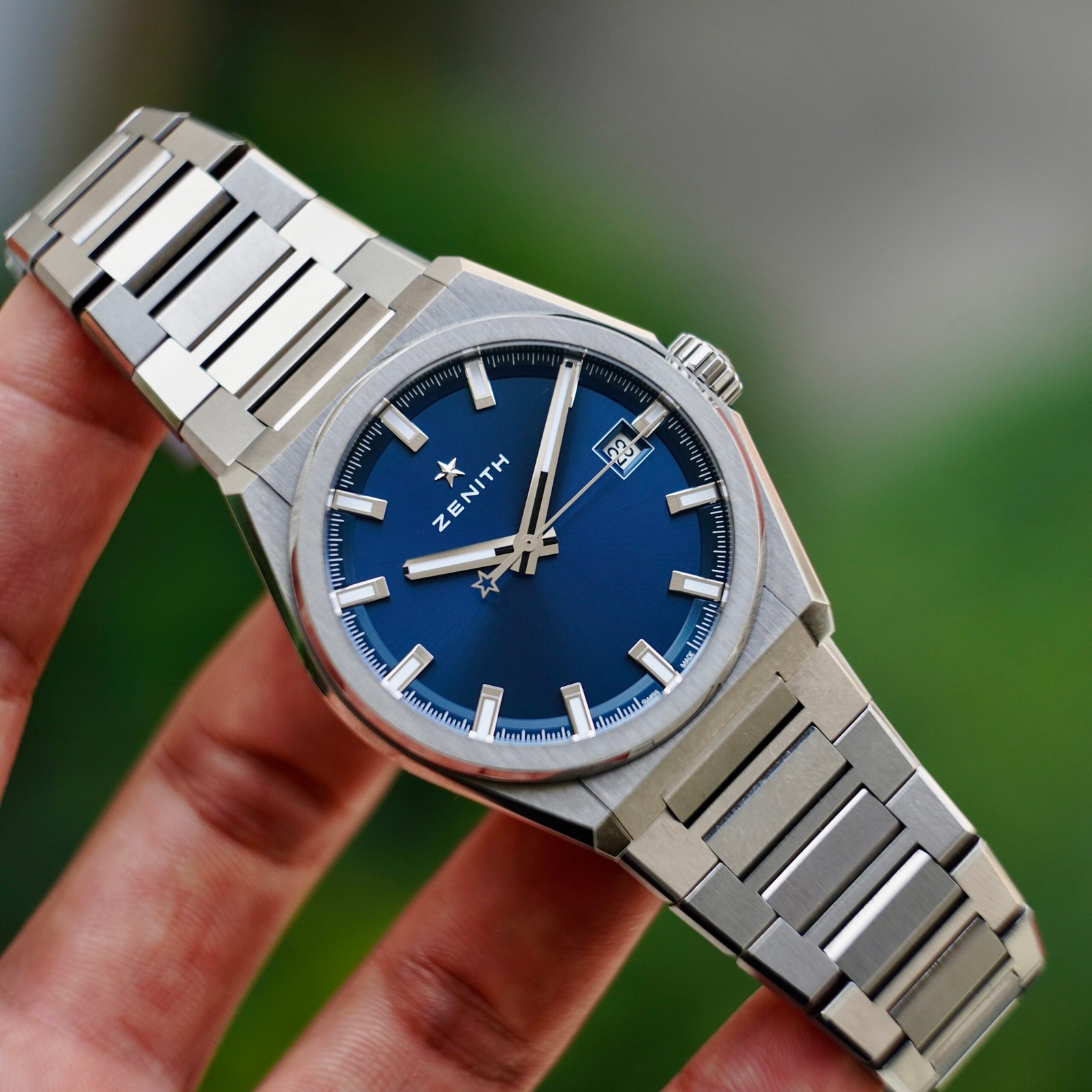 Zenith Defy Classic Blue Titanium 41mm - 95.9000.670/51.M9000  - Ảnh 5