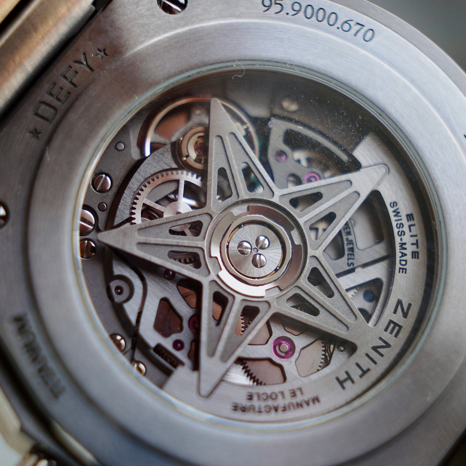 Zenith Defy Classic Blue Titanium 41mm - 95.9000.670/51.M9000  - Ảnh 7